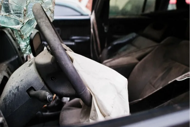 Zaqatalada iki maşın  toqquşdu: Sürücülərdən biri... 