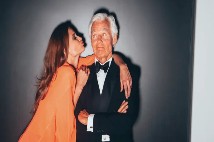 Qadınlar niyə  yaşca böyük kişiləri   seçirlər?