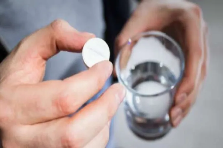 Aspirin bağırsaq xərçənginin  təkrarlanma riskini yarıya endirir - ARAŞDIRMA 