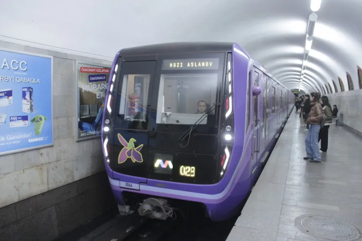 Metroda qatarlar  gecikib - SƏBƏB 
