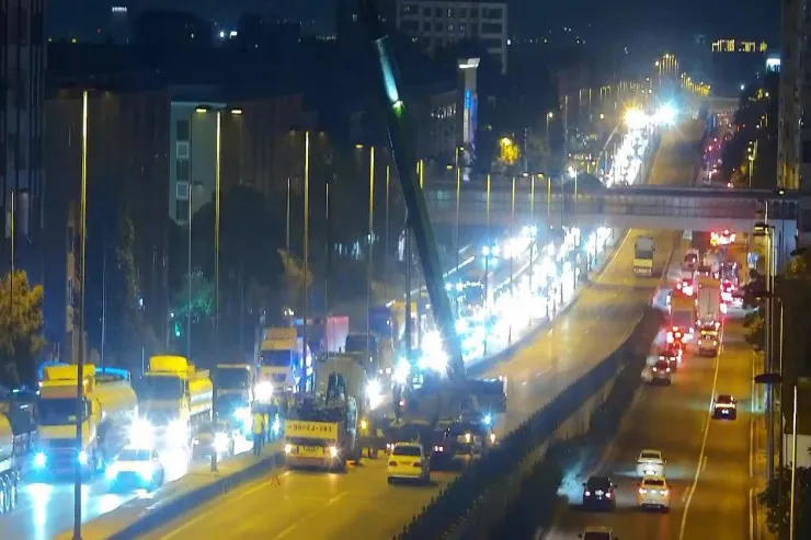 Ziya Bünyadov və Azadlıq prospektlərinin kəsişməsi bağlandı - XƏBƏRDARLIQ 