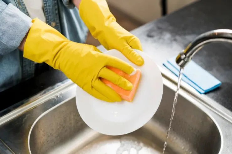 Heç vaxt qab yuma vasitəsi ilə yuyulmamalı olan 5 şey 
