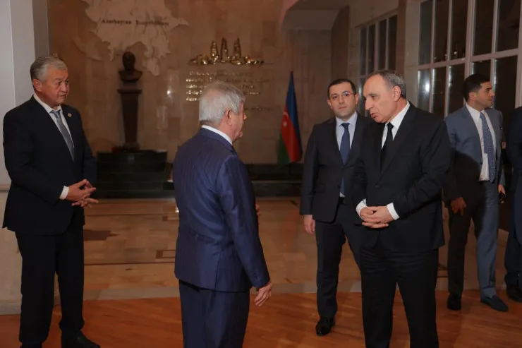 Baş prokuror Özbəkistanda səfərdədir