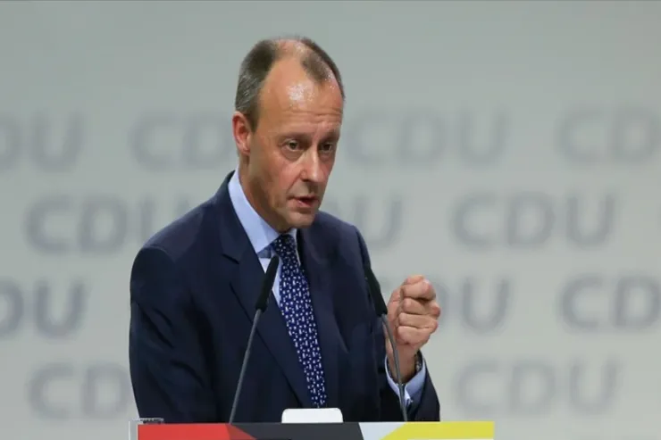 Almaniya kansleri qorxutdu: Biz müharibə vəziyyətində deyilik, lakin artıq sülh içində də deyilik 