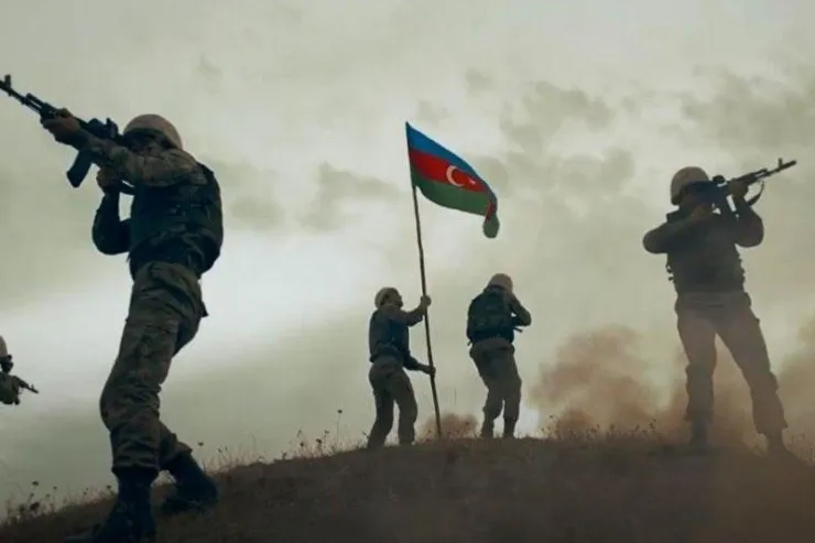 Prezident Vətən müharibəsi şəhidlərini 1 dəqiqəlik sükutla yad etdi - VİDEO 