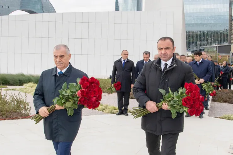 Əli Nağıyev və Orxan Sultanov Zəfər parkını ziyarət etdi