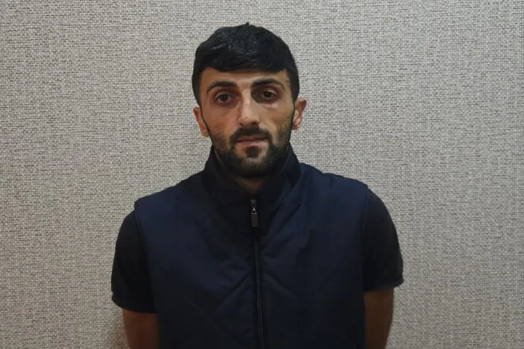 Polis oğurluq edən şəxsin avtomobilindən narkotik tapdı 