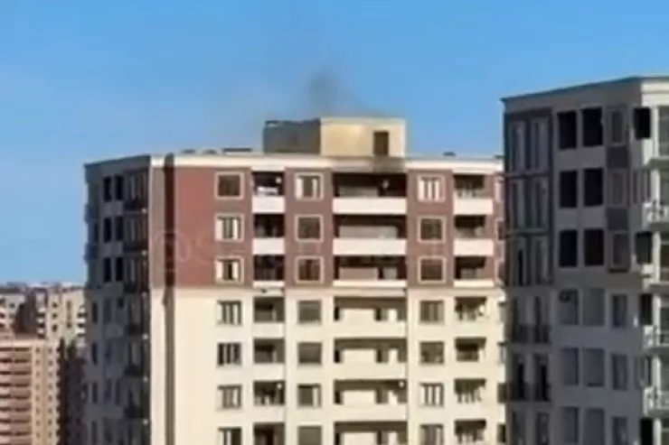 Bakıda yaşayış binasında YANĞIN  - VİDEO  - YENİLƏNİB 
