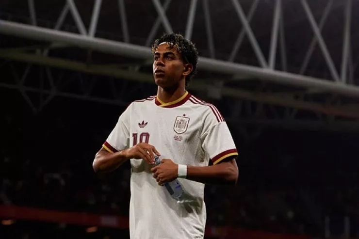 Dünyanın ən yaxşı  21 yaşlı 20 futbolçusu  seçildi: İkisi türkdür 