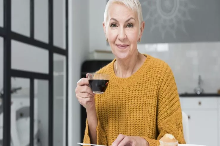 50 yaşdan sonra hər gün qəhvə  için -  SƏBƏB 