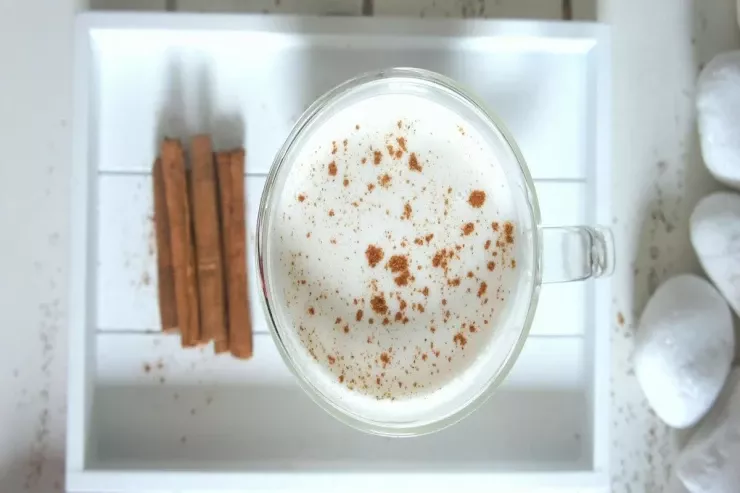 Səhər yeməyindən 15 dəqiqə əvvəl kefir və darçın içmək niyə faydalıdır? 