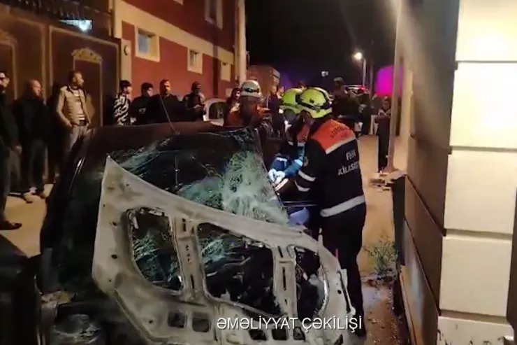 Mehdiabadda dəhşətli qəza:  bu hala düşən maşından sağ çıxarıldı - VİDEO 