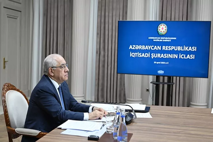 Əli Əsədov iclas keçirdi 