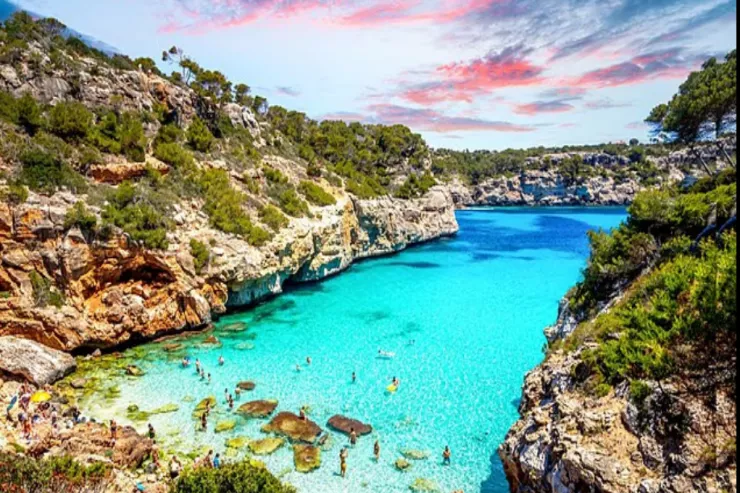 May və iyunda harada sərfəli istirahət  etmək olar? 