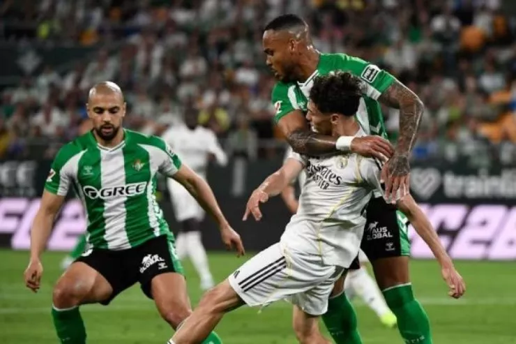 “Real Madrid” sonda qələbəni əldən verdi 