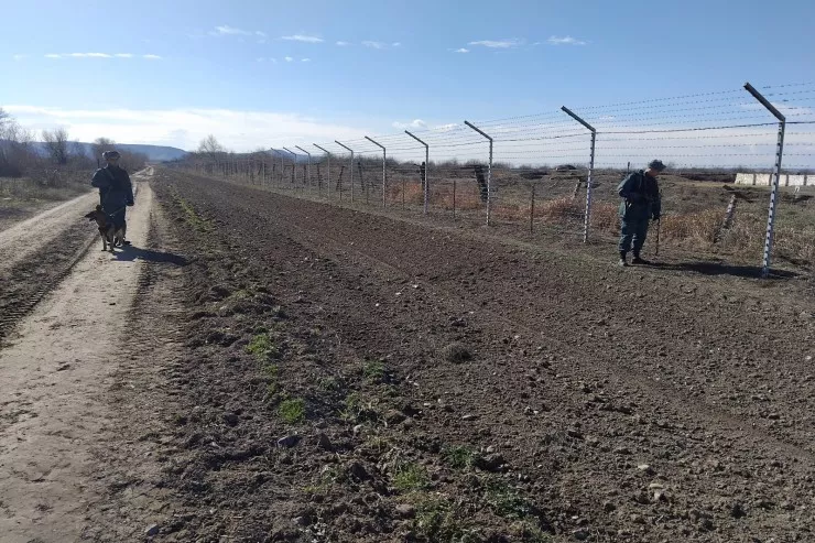 Azərbaycan sərhədini pоzan 13 əcnəbi saxlanıldı 