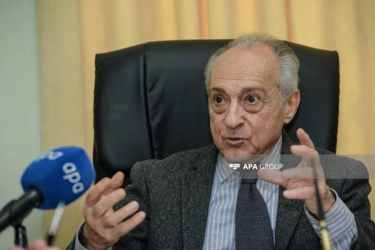 Heykəltəraşlıq adam düzəltmək  deyil - Xalq rəssamı ilə MÜSAHİBƏ 