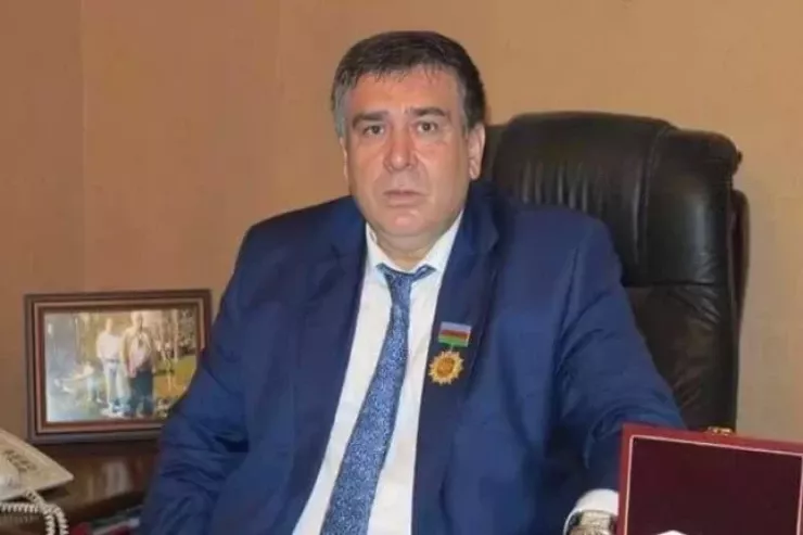 Şahin Şıxlinski və oğlunun məhkəməsində QADAĞA 