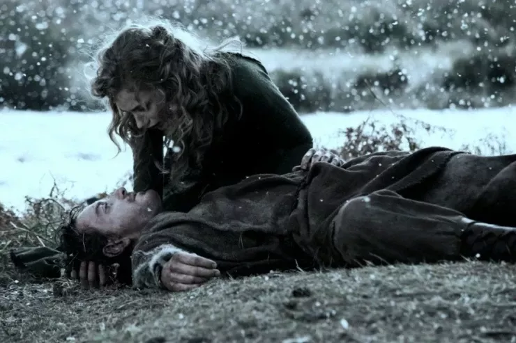 Həyatı bahasına sevgilisini  xilas etdi