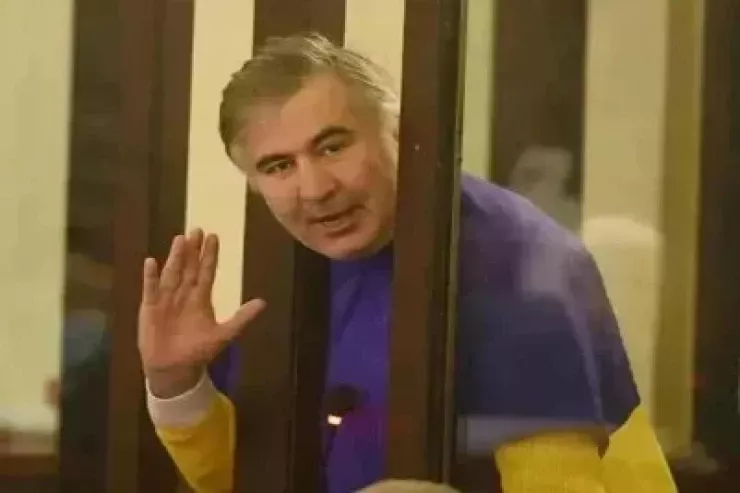 Saakaşvilinin bütün bədbəxtliklərinin  SƏBƏBLƏRİ: "4 yaşımda köpək balığı  ayağımdan dişlədi"