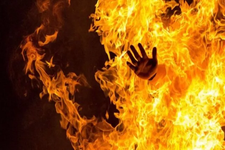 Bakıda DƏHŞƏT:  kişi evində yanıb öldü 