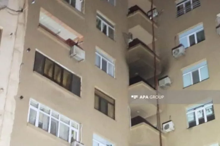Babəkdə yaşayış binası yanır - FOTO  - VİDEO  - YENİLƏNİB 