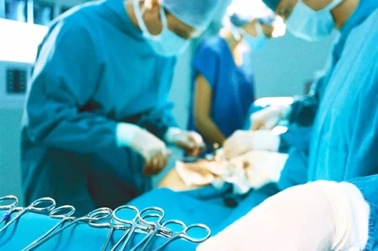 Bakıda estetik əməliyyat etdirən 43 yaşlı qadın öldü  -YENİLƏNİB 