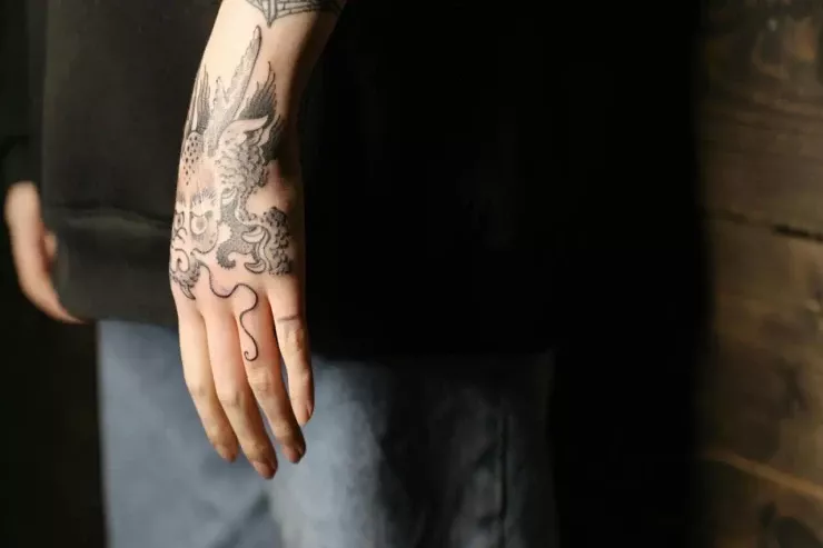 Tatu  görmə pozğunluğuna səbəb ola bilər