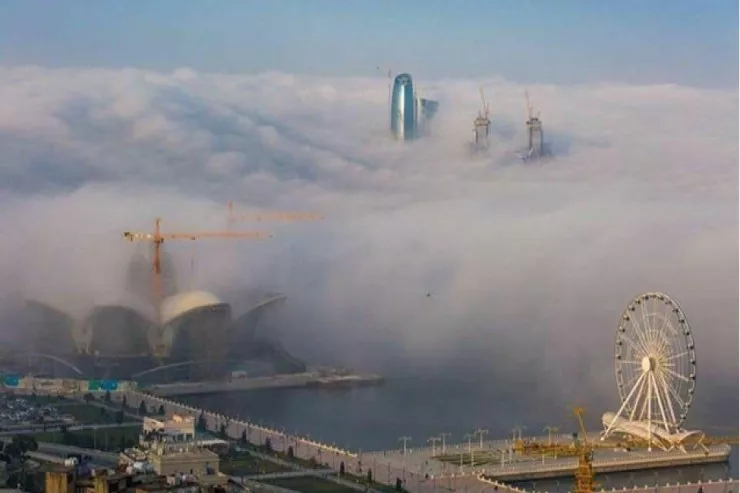 Duman günün ikinci yarısınadək  davam edəcək