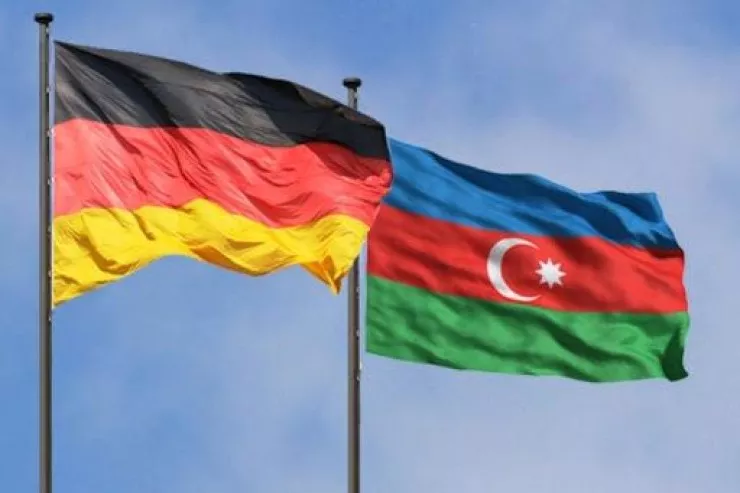 Almaniya 9 azərbaycanlını geri qaytardı 