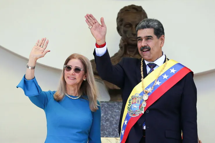 Maduro və arvadı tutuldu  - Tramp AÇIQLADI