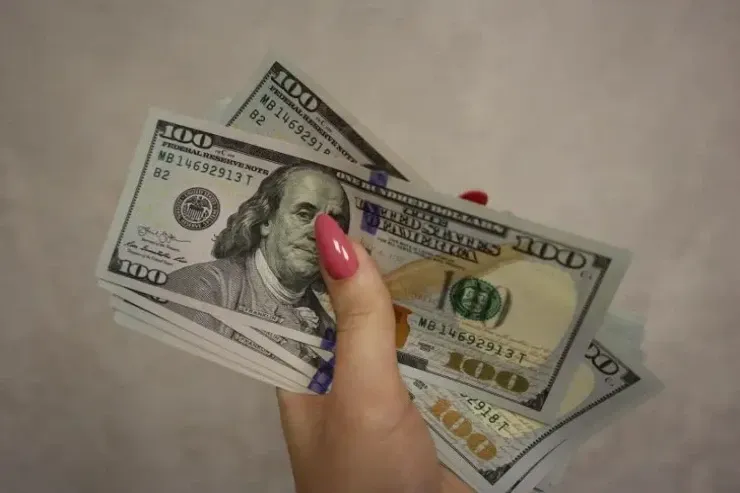 At ilində 3 BÜRCƏ XƏBƏRDARLIQ:  Pulla risk etməyin 