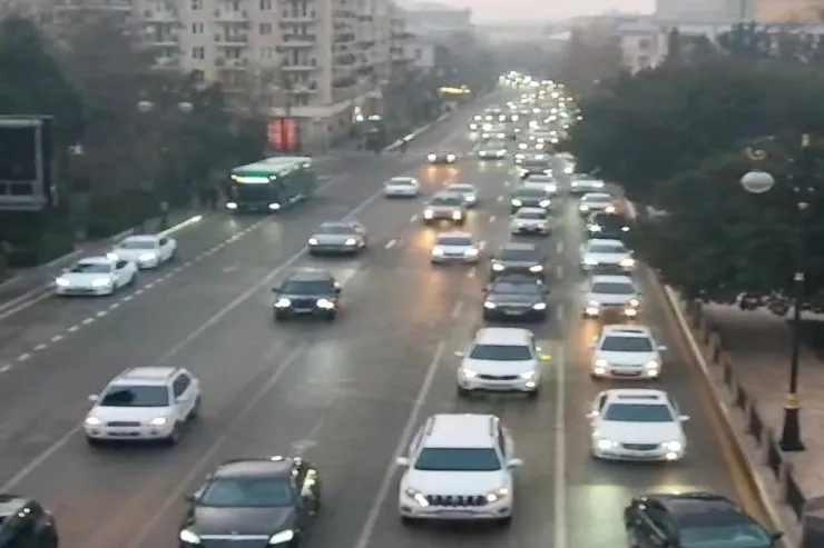Bakıda bu yollarda sıxlıq var - SİYAHI 