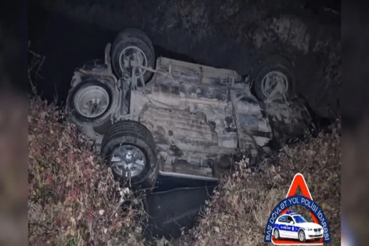 Dumanlı havada maşını kanala aşırıb öldü - Neftçaladakı qəzanın VİDEOSU 