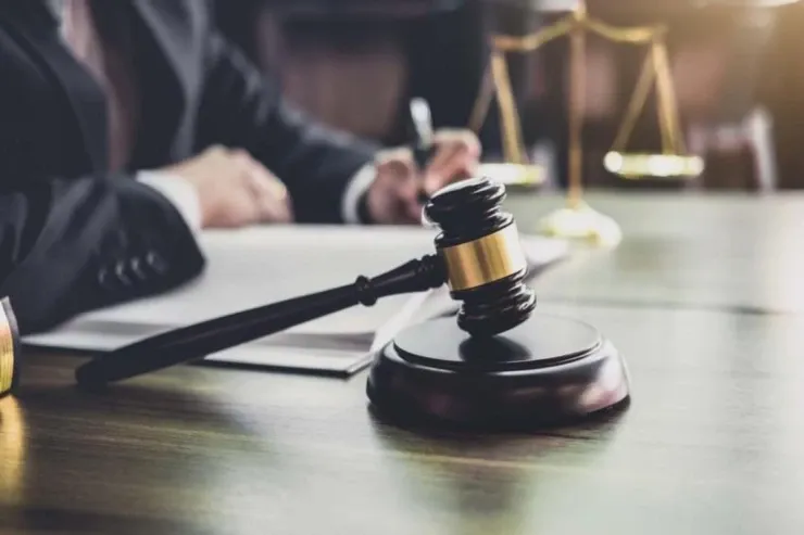 "Polis bölməsinin həyətində qanlı əllərimi yuyub..." - Sələmçi qadını öldürən Elçinin MƏHKƏMƏSİ 