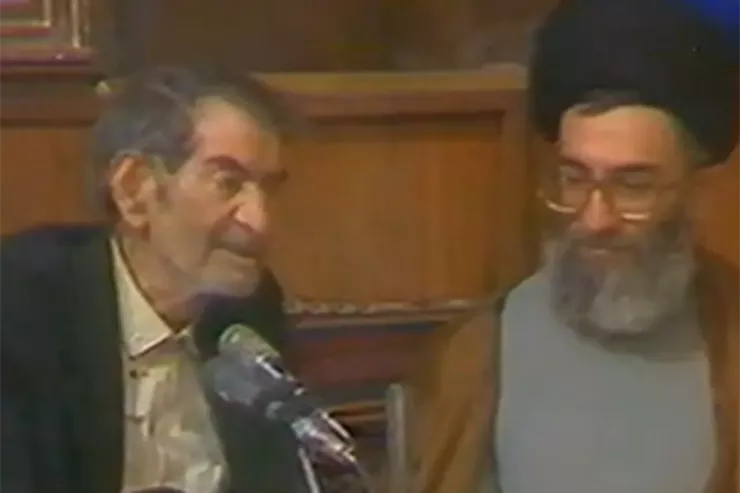 Şəhriyardan Xameneiyə USTAD DƏRSİ:  "Gördün işin əyildi durma əkil..."