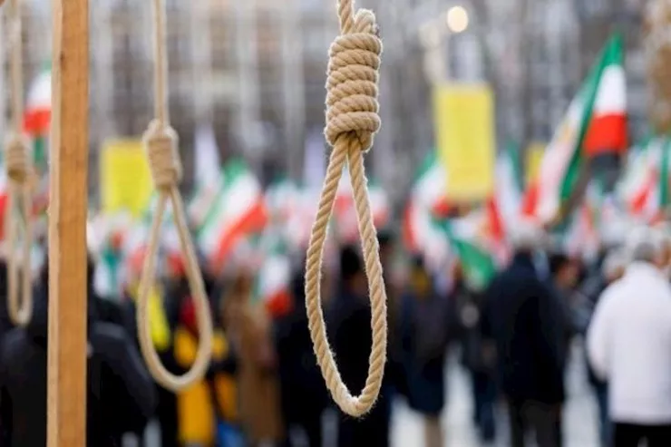 İranda din xadimi kütləvi edamlara  çağırdı, Trampı hədələdi 