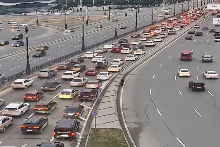 Bakıda bu yollarda sıxlıq var - SİYAHI 