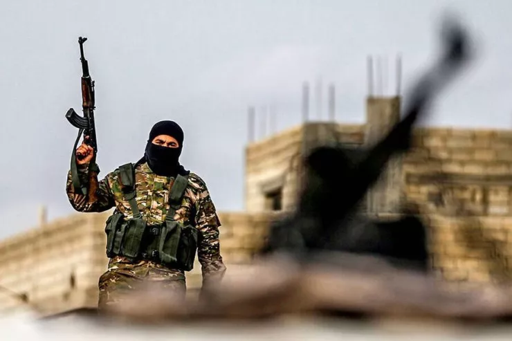 Suriyada 1500 İŞİD yaraqlısı həbsxanadan qaçdı 