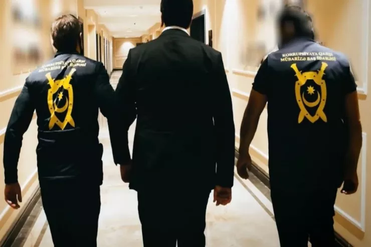 Azərbaycanda 18 korrupsioner  cinayət başında TUTULDU