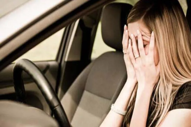 Salyanda qadının maşınını daşlayıb, sirkə turşusu tökən 4 nəfər HƏBS OLUNDU 