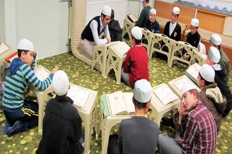 Evində gizli dini yığıncaq təşkil etdi - CƏZALANDIRILDI  