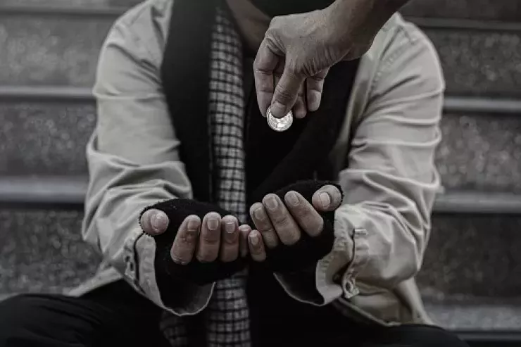 Dilənçilik edənlər həbs ediləcək - YENİ QAYDALAR 