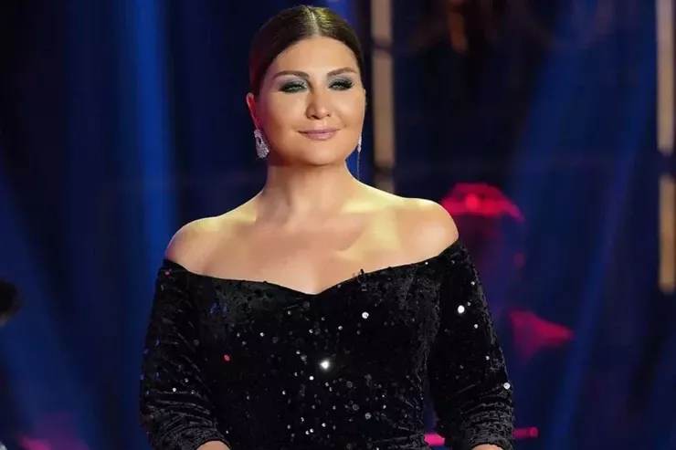 Sibel Can özündən 11 yaş kiçik sevgilisinə  hədiyyələr yağdırdı  