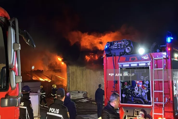 Binəqədidə mebel sexində baş vermiş yanğın söndürüldü-VİDEO -YENİLƏNİB 