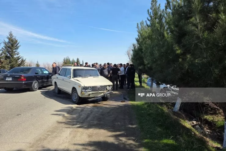 Ağstafada mikroavtobusla minik maşını  TOQQUŞDU: Yaralılar var 