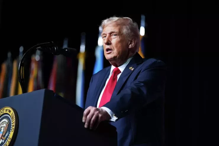 Trampdan mühüm açıqlama: İranla danışıqlar aparırıq 