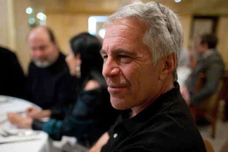 Epşteyn qurbanları  ABŞ hökuməti və "Google"u məhkəməyə verdi